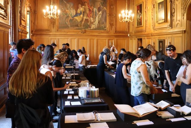 Image of Clark Library Librarians engaging with patrons